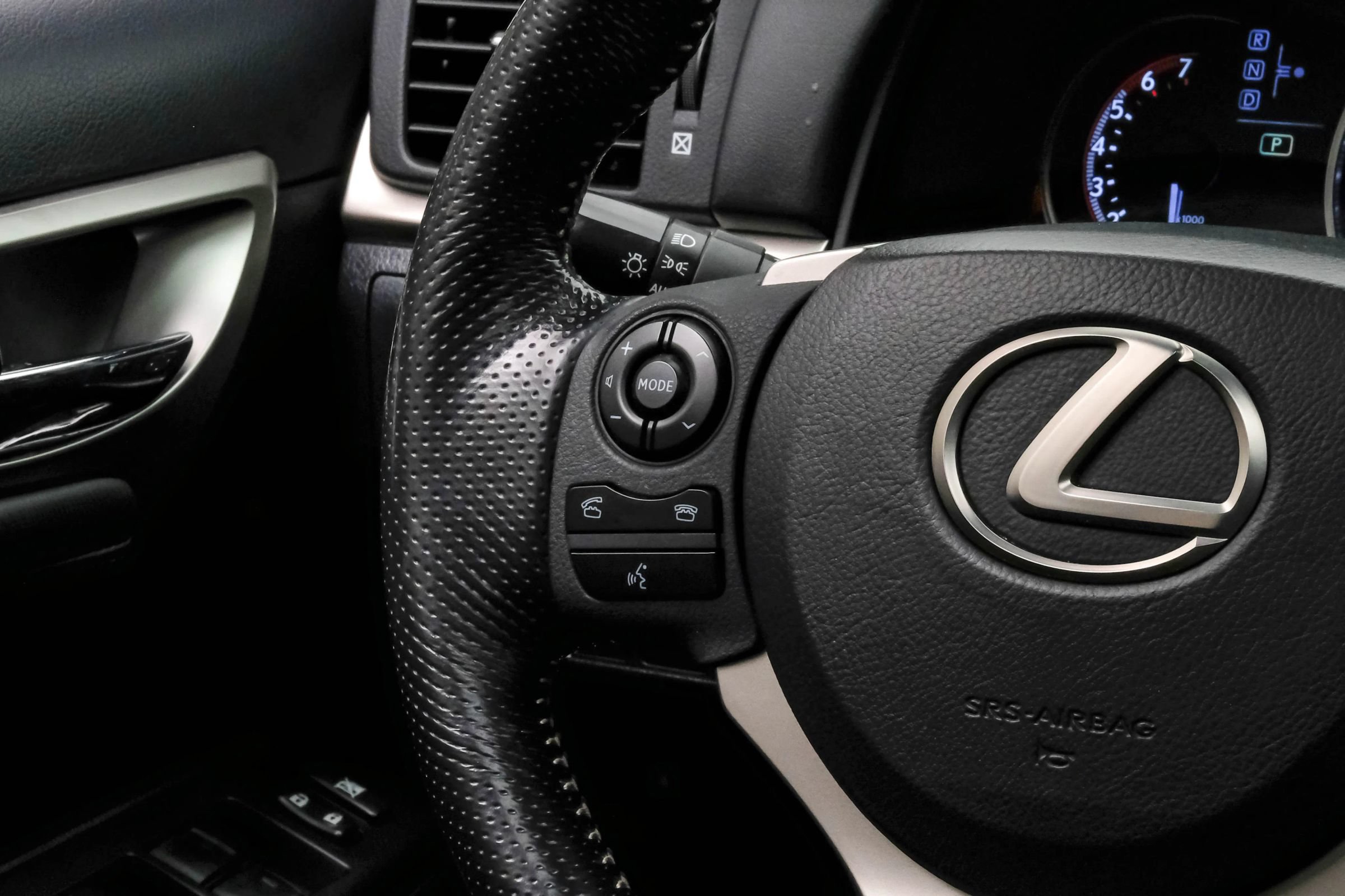 Used 2016 Lexus CT 200h w/ Navigation Package FWD image 17