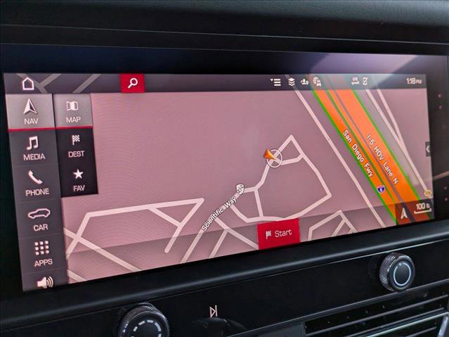 Certified 2025 Porsche Macan Turbo image 18