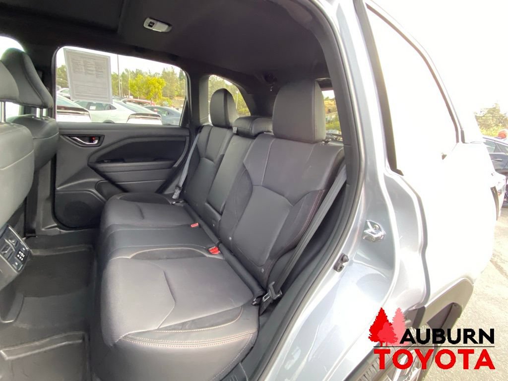 Used 2025 Subaru Forester Touring AWD/4WD image 27
