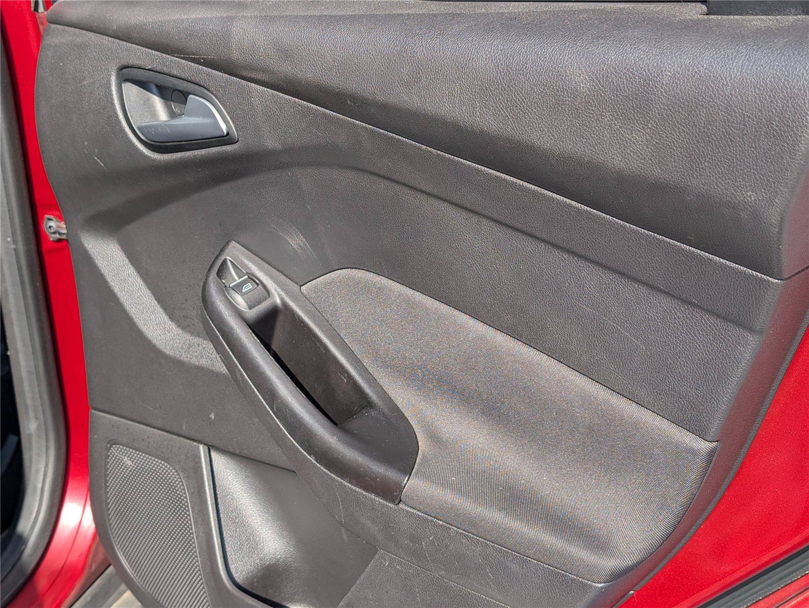 Used 2012 Ford Focus SEL FWD image 34