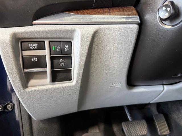 Used 2017 Acura MDX SH-AWD w/ Technology Package image 11