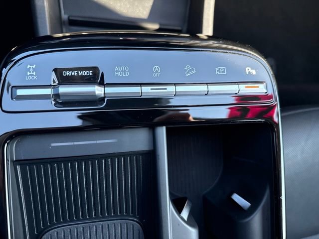 Certified 2025 Hyundai Tucson Limited image 32