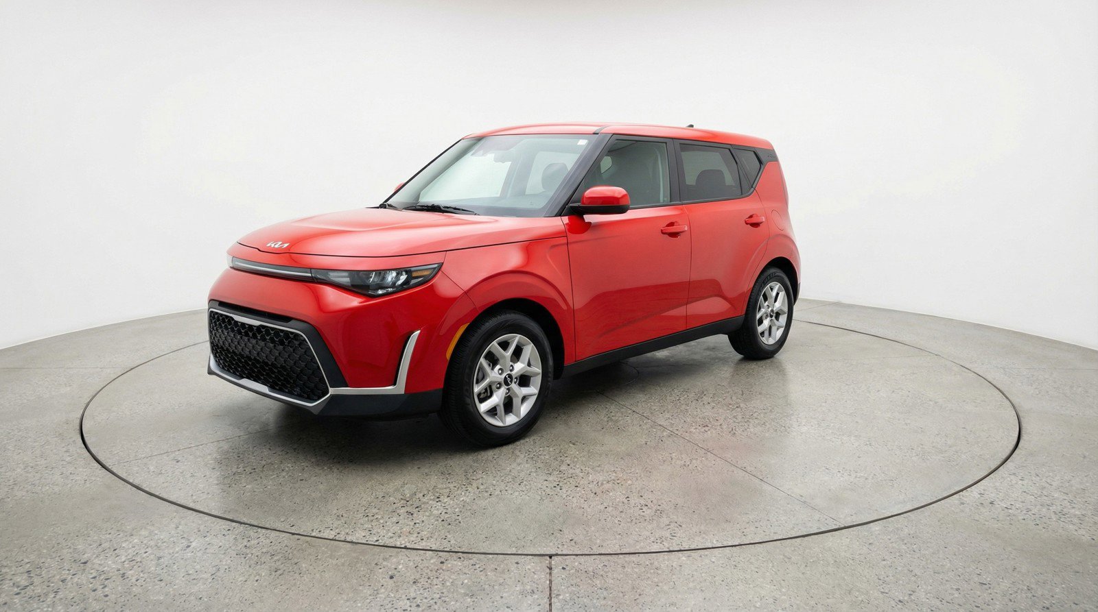 Used 2025 Kia Soul LX w/ LX Technology Package image 3
