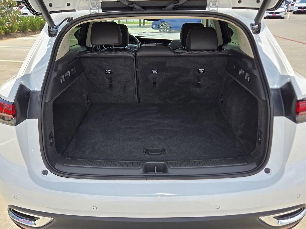 Used 2023 Buick Envision Preferred image 12