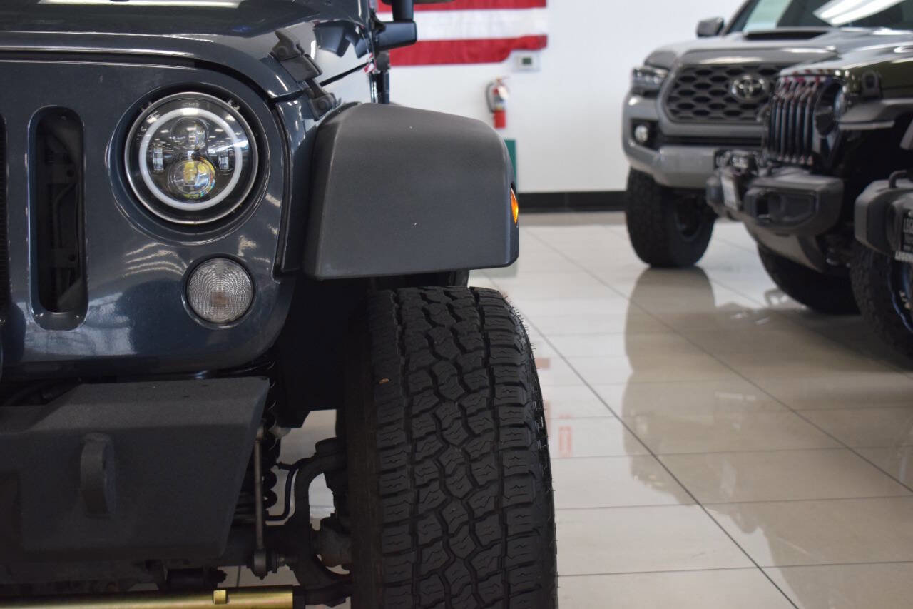 Used 2017 Jeep Wrangler Sport w/ Quick Order Package 23S image 9