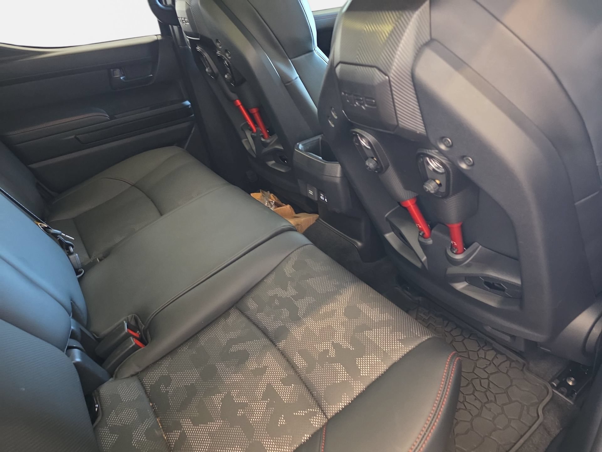 Used 2025 Toyota Tacoma TRD Pro AWD/4WD image 11
