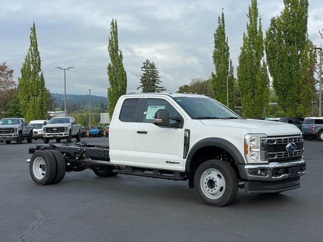 New 2026 Ford F450 XLT image 2