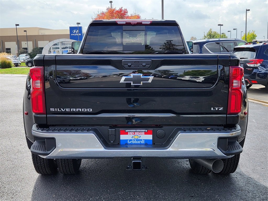 New 2026 Chevrolet Silverado 3500 LTZ w/ LTZ Convenience Package image 4