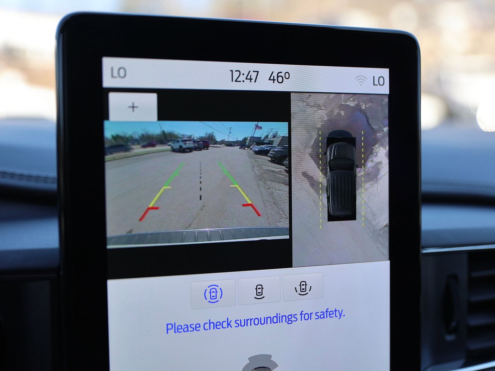 Certified 2022 Ford Explorer Platinum w/ Equipment Group 601A image 30