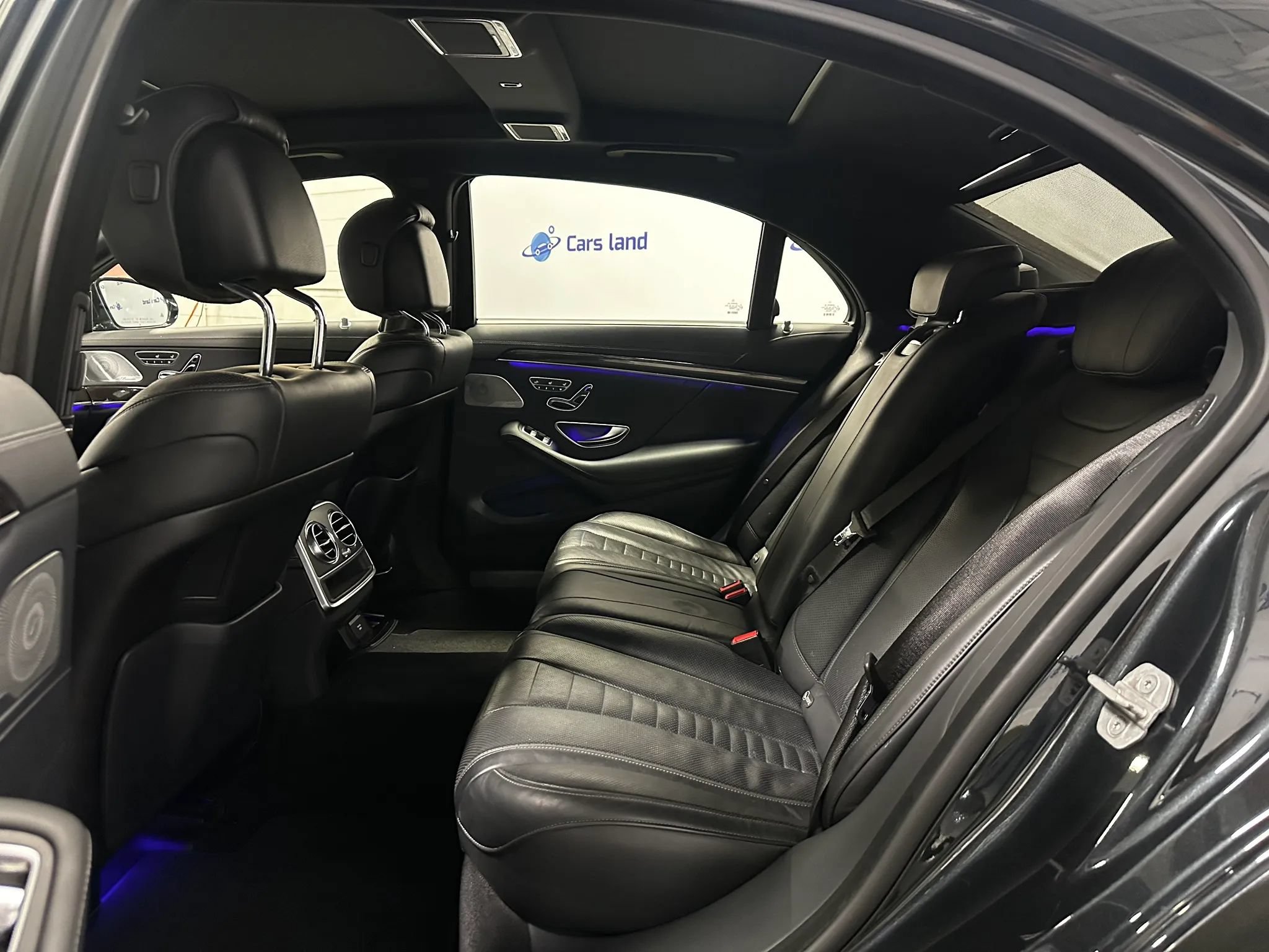 Used 2016 Mercedes-Benz S 550 Sedan image 14
