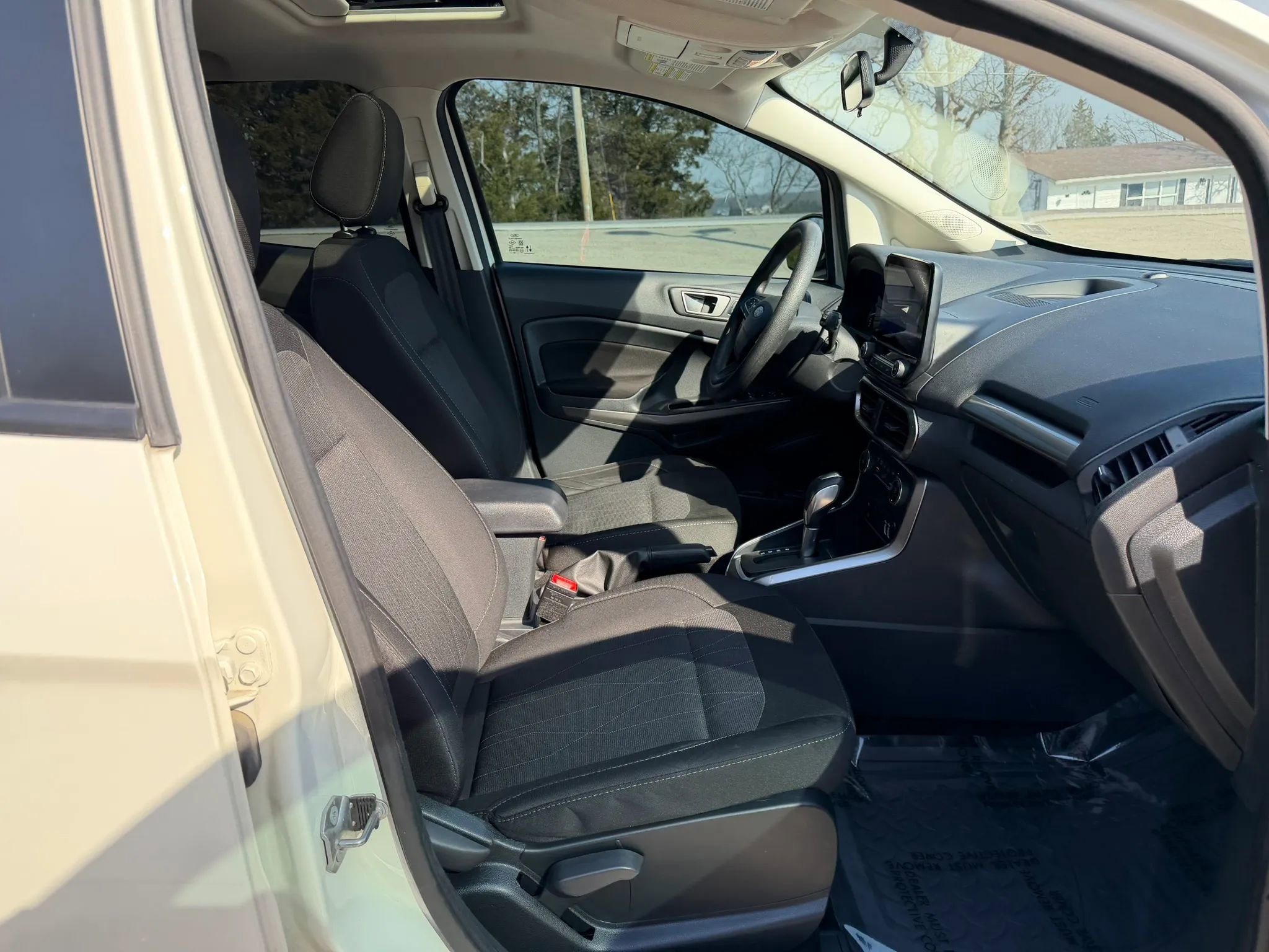 Used 2021 Ford EcoSport SE image 45