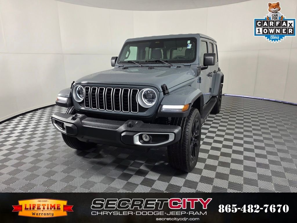 Used 2025 Jeep Wrangler Sahara 4xe image 3
