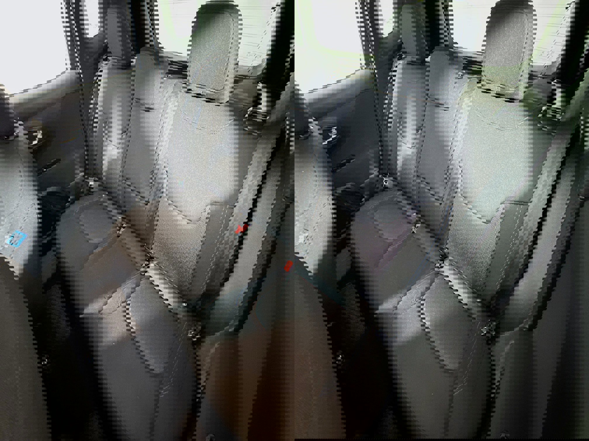 Used 2021 Jeep Renegade Latitude image 22