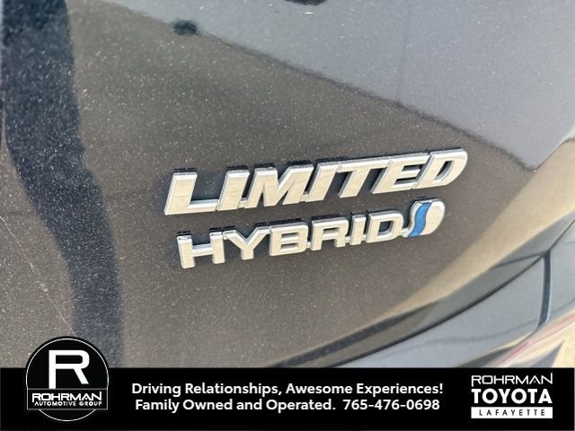 Used 2018 Toyota RAV4 Limited image 10