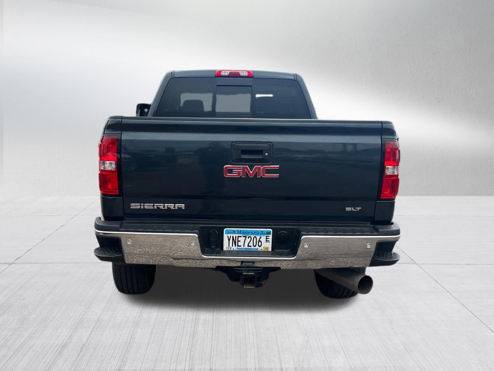 Used 2018 GMC Sierra 3500 SLT w/ Duramax Plus Package AWD/4WD image 4