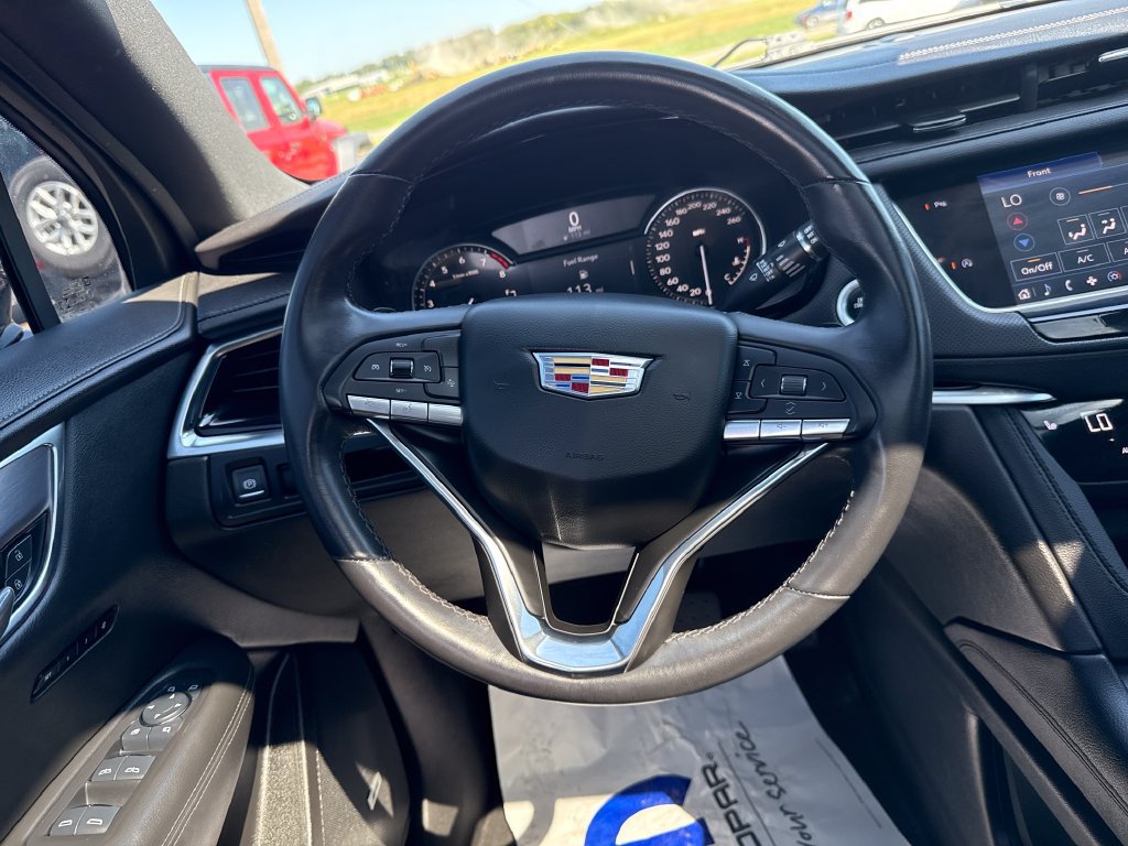 Used 2023 Cadillac XT6 Luxury AWD/4WD image 14