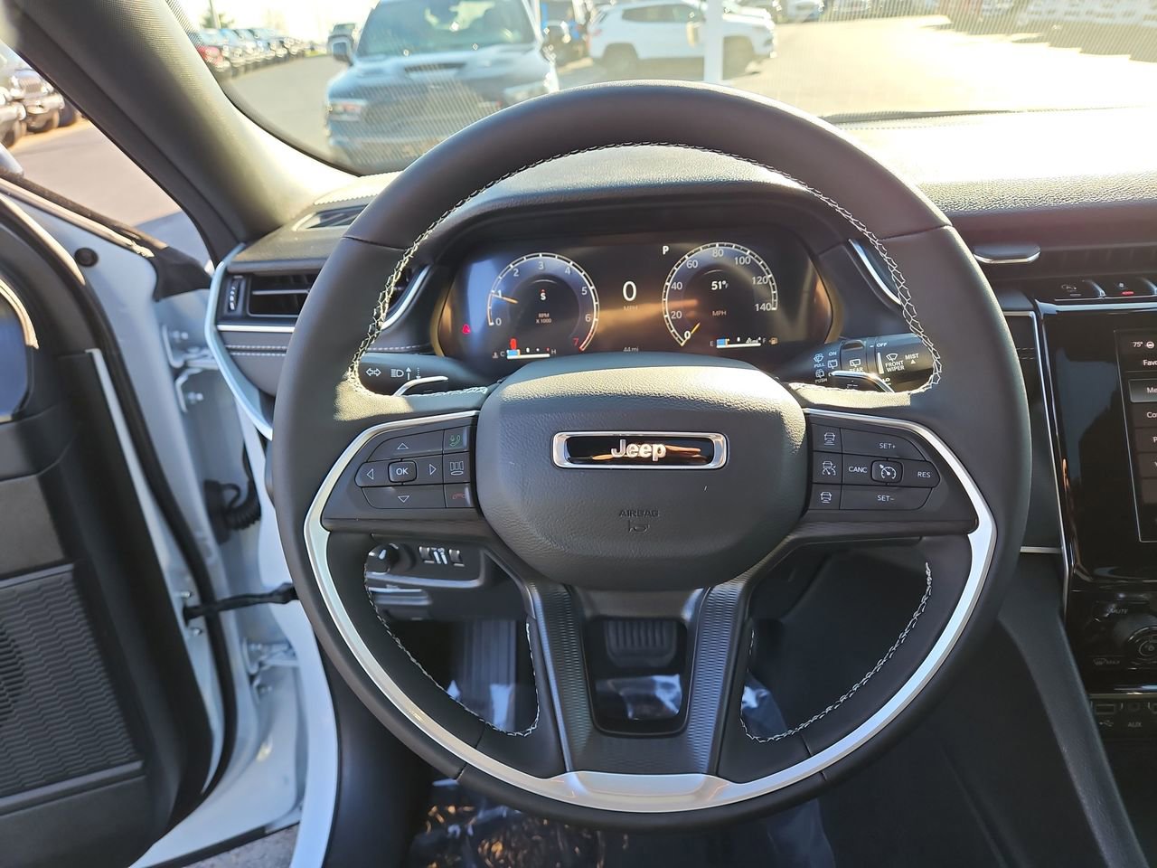 New 2025 Jeep Grand Cherokee L Altitude image 21