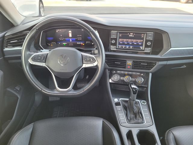 Used 2024 Volkswagen Jetta SE FWD image 7