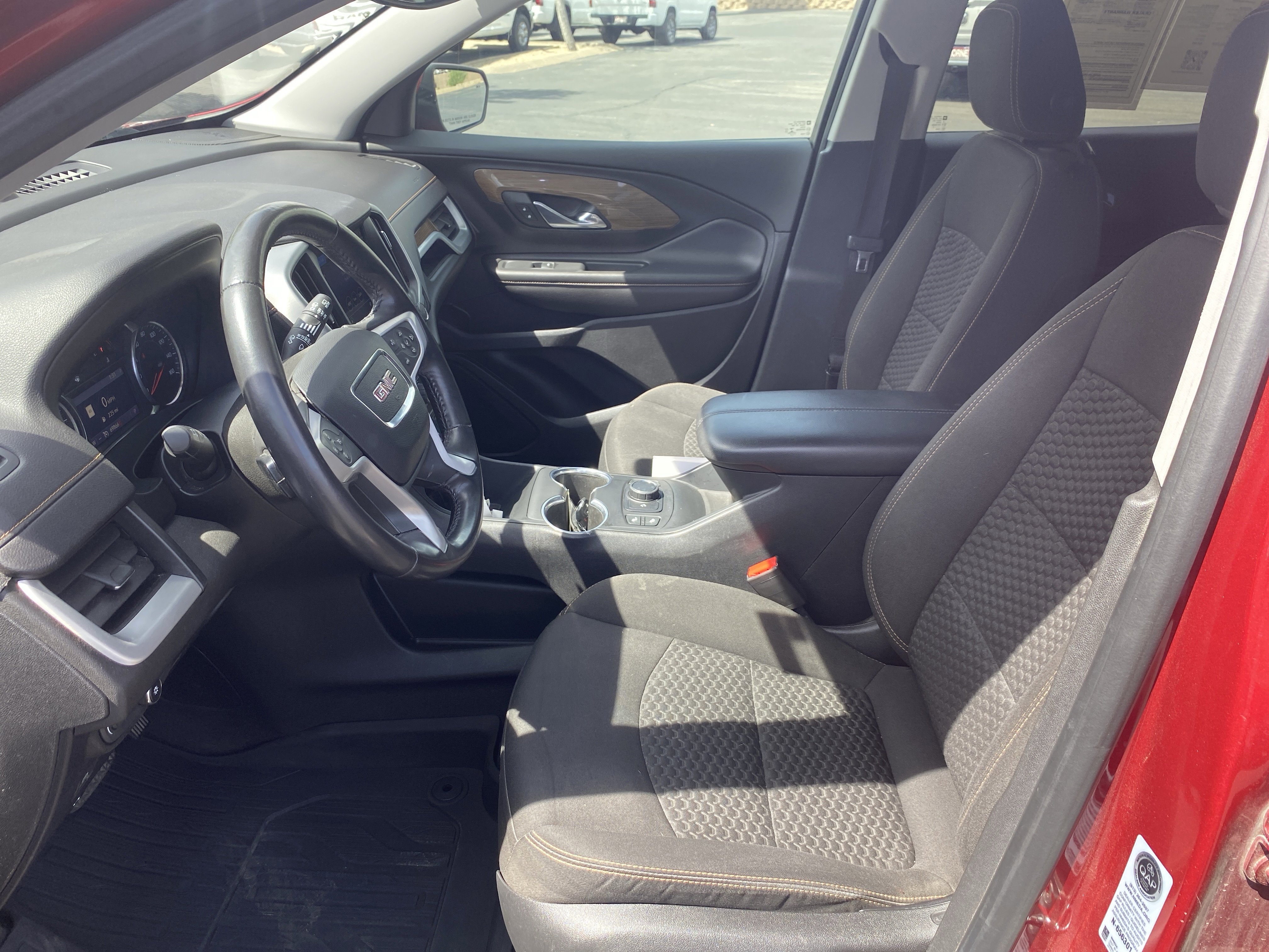 Used 2019 GMC Terrain SLE w/ Driver Convenience Package image 9