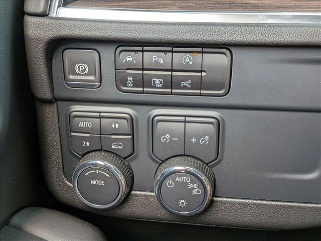 Used 2025 Chevrolet Tahoe LT AWD/4WD image 15