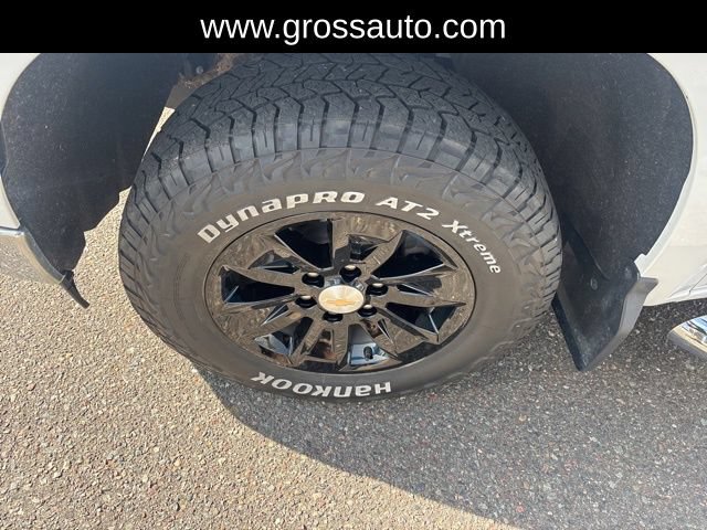 Used 2023 Chevrolet Silverado 1500 LT AWD/4WD image 31