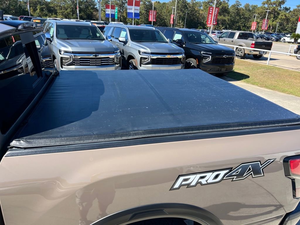 Used 2022 Nissan Titan PRO-4X w/ Pro-4x Utility Package image 33