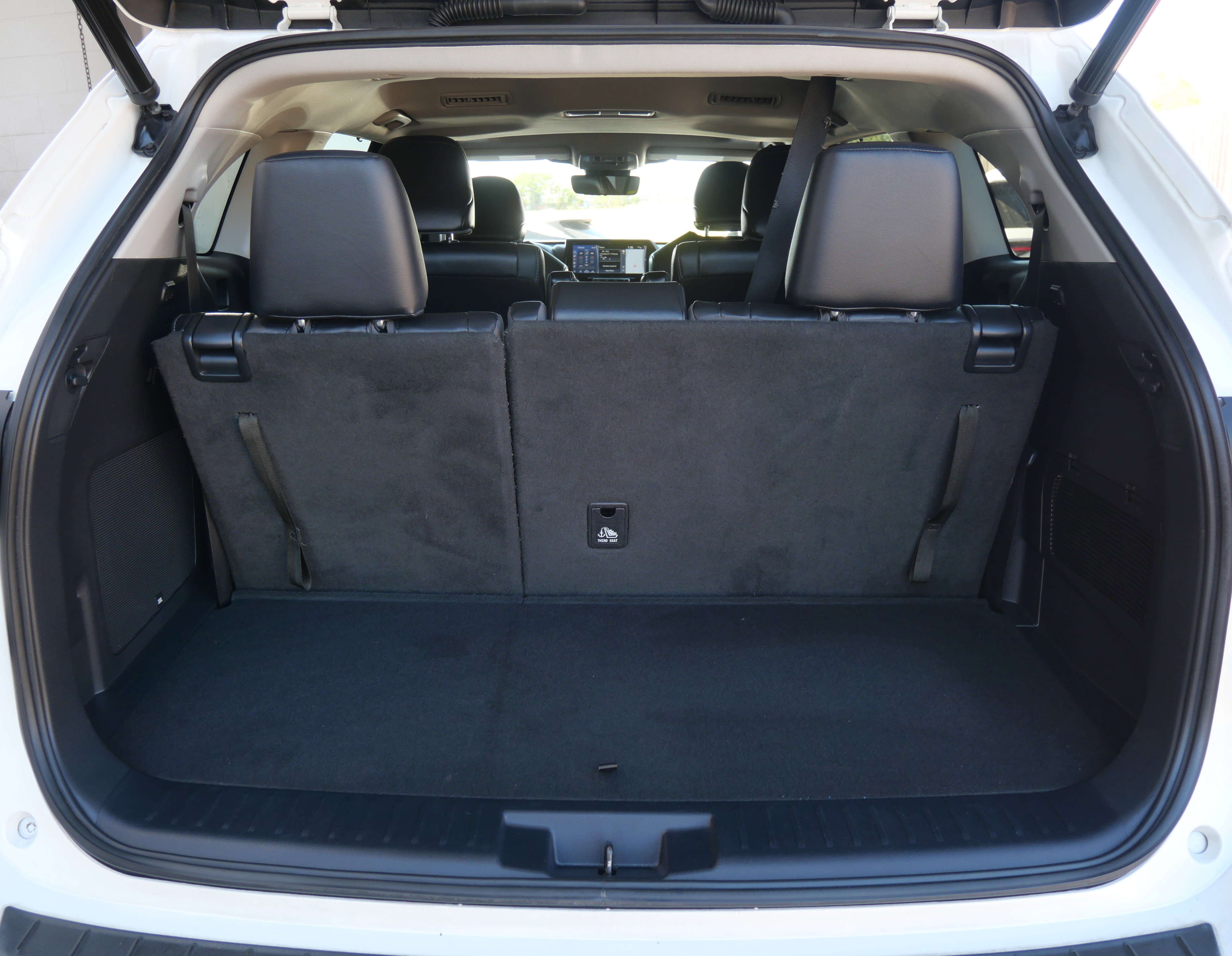 Used 2021 Toyota Highlander Limited image 8