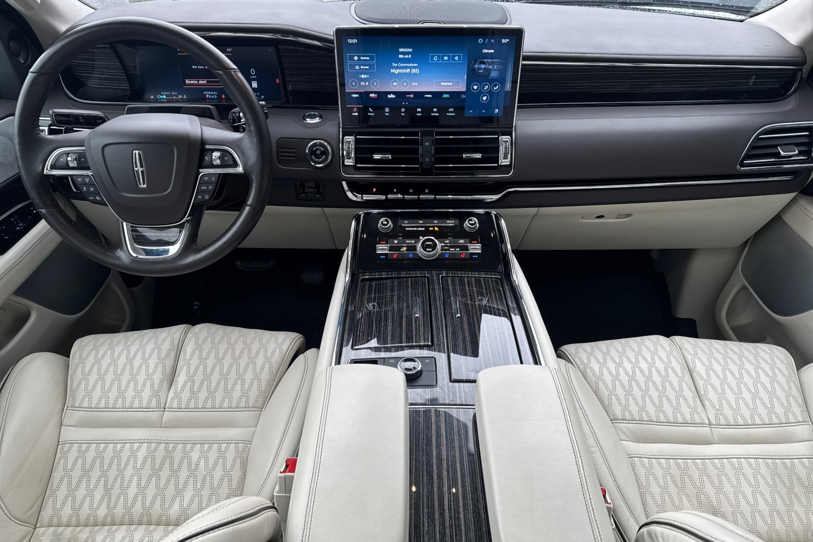 Certified 2024 Lincoln Navigator L Black Label AWD/4WD image 13