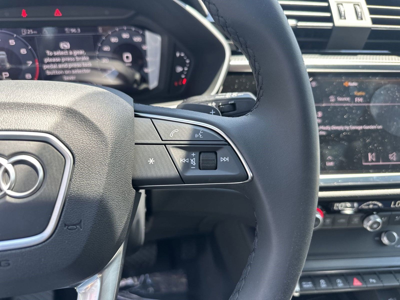 New 2025 Audi Q3 2.0T Premium image 27