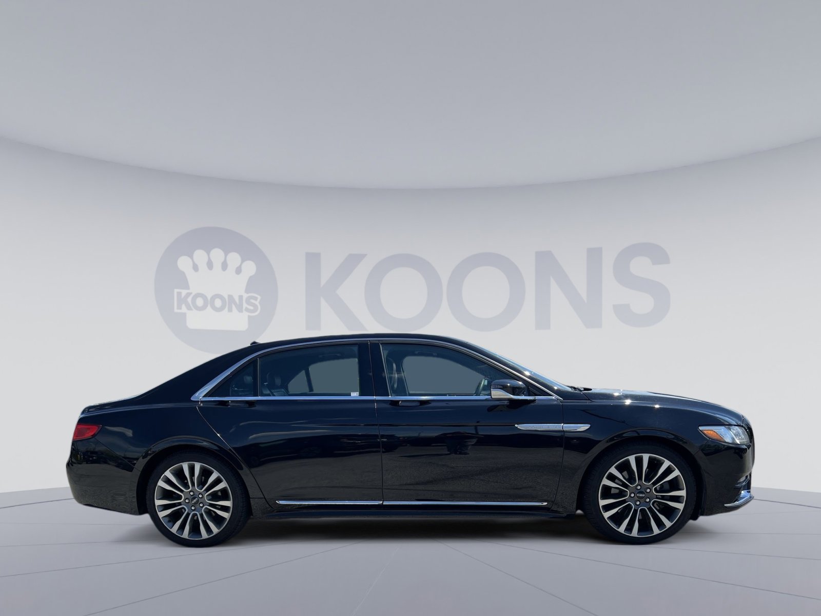 Used 2020 Lincoln Continental AWD w/ Premium Package image 17