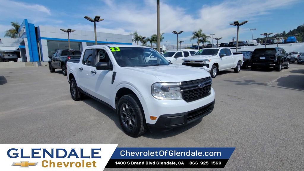 Used 2023 Ford Maverick XLT image 2