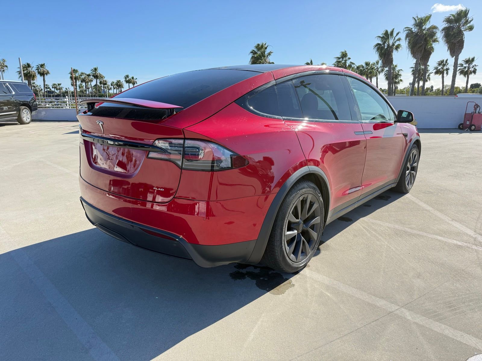 Used 2022 Tesla Model X Plaid image 3
