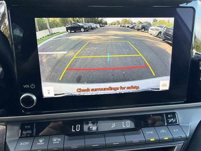 Used 2025 Toyota Camry LE FWD image 28