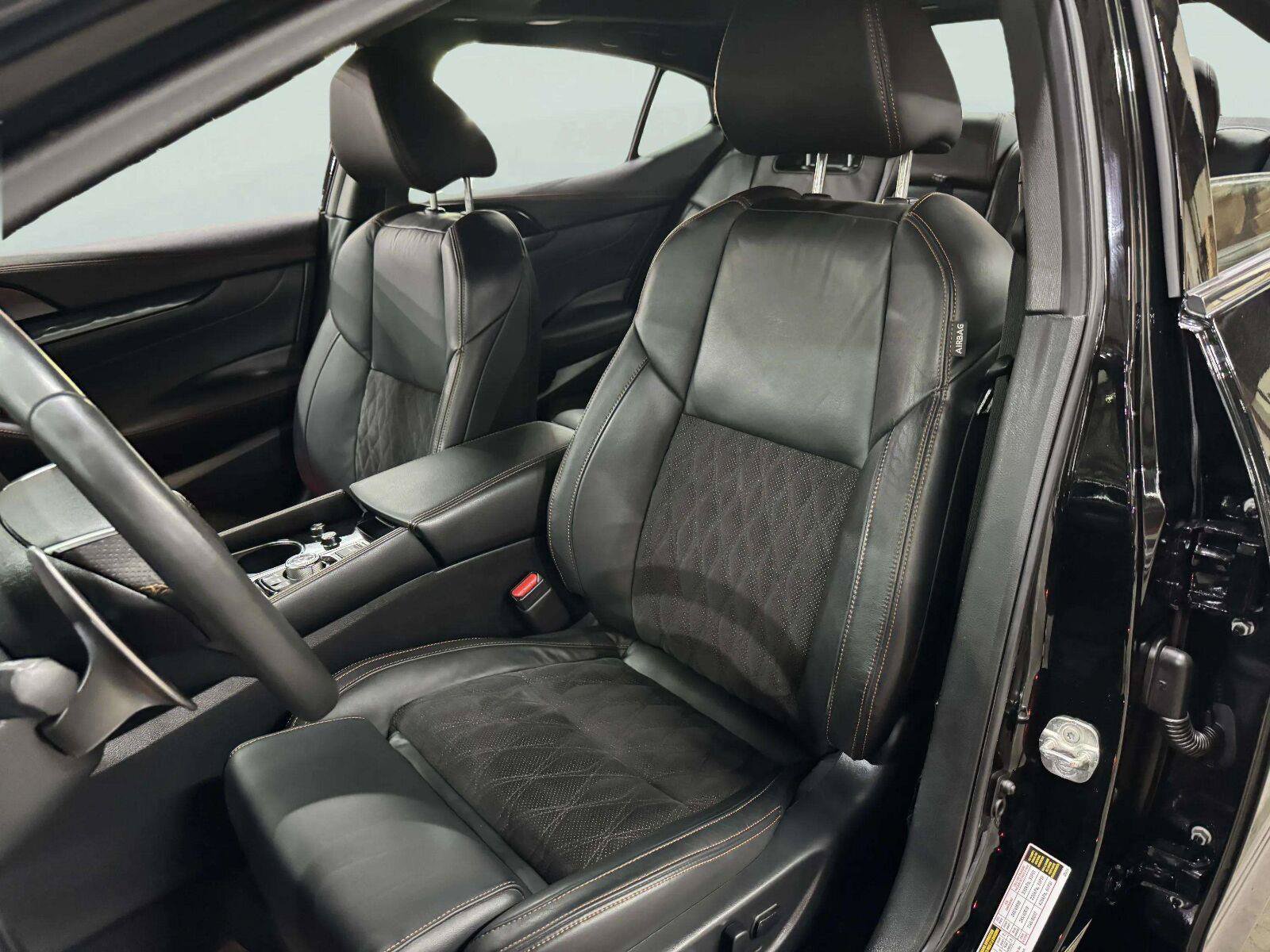 Used 2021 Nissan Maxima SR w/ Sport Mat Group FWD image 26