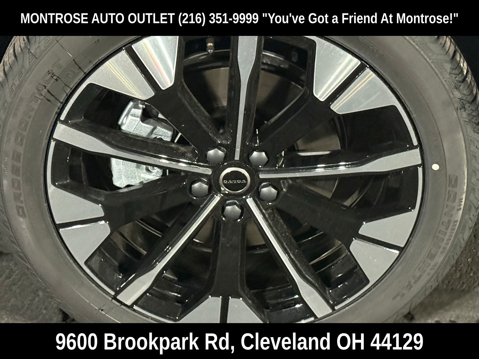 New 2026 Volvo XC60 B5 Plus w/ Climate Package image 10