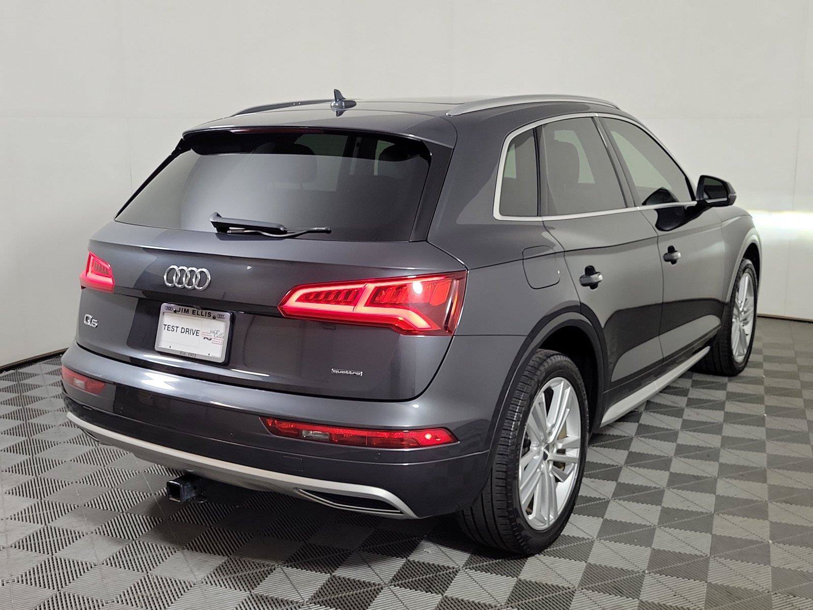 Used 2019 Audi Q5 2.0T Premium Plus w/ Premium Plus Package AWD/4WD image 6