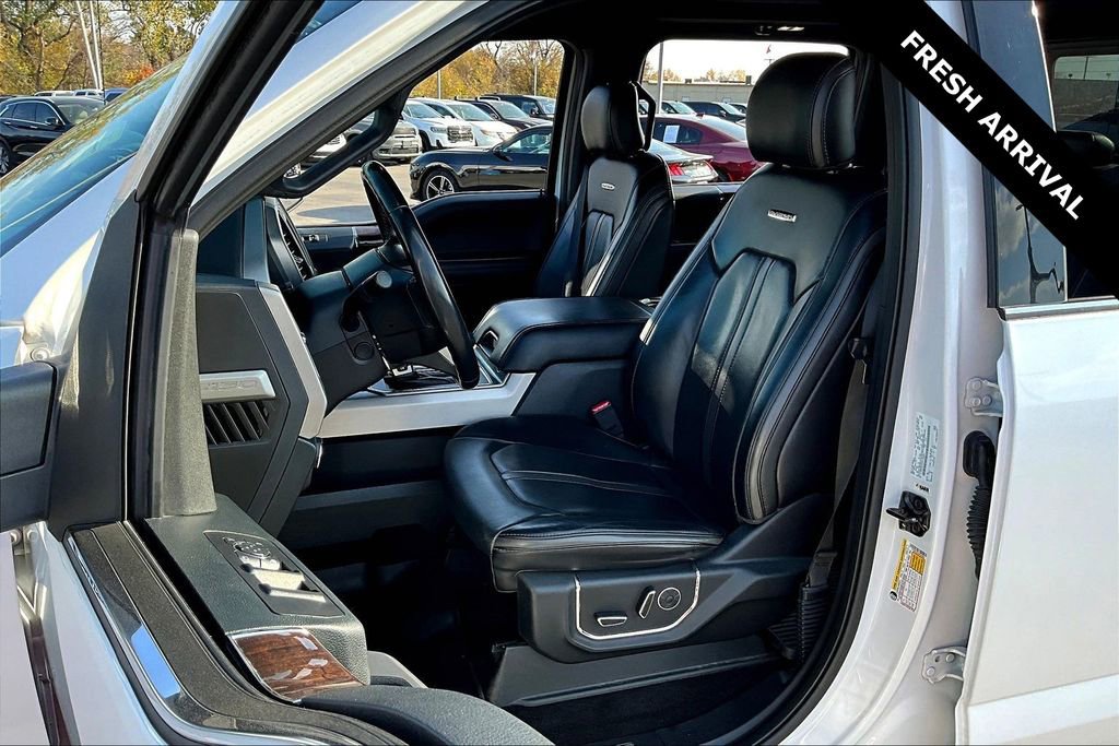 Used 2017 Ford F150 Platinum w/ Equipment Group 701A Luxury AWD/4WD image 21
