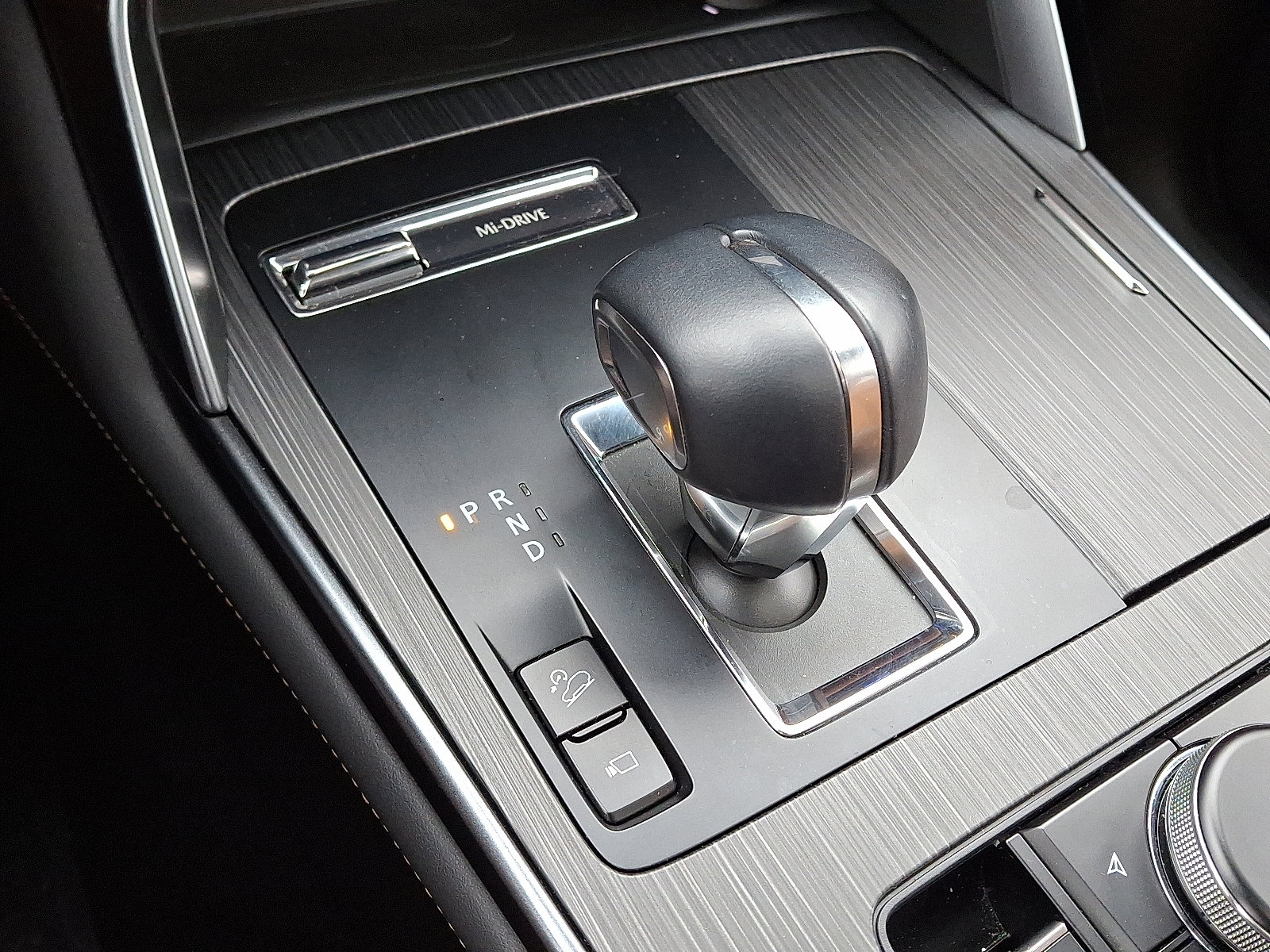 Certified 2025 MAZDA CX-90 3.3 Turbo S w/ Premium Plus image 16