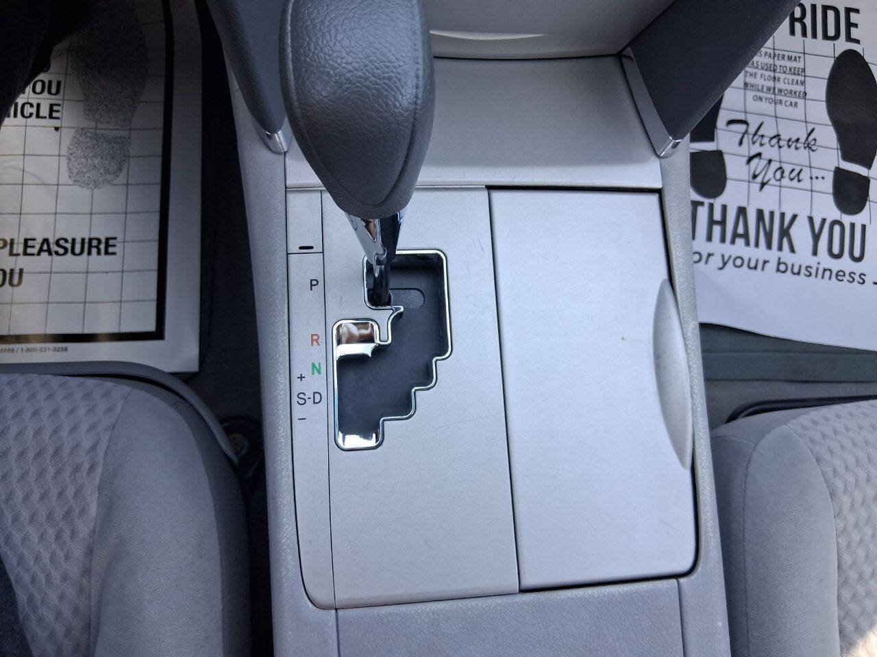 Used 2011 Toyota Camry LE FWD image 24