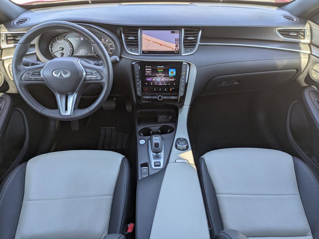 Certified 2025 INFINITI QX55 Essential image 15