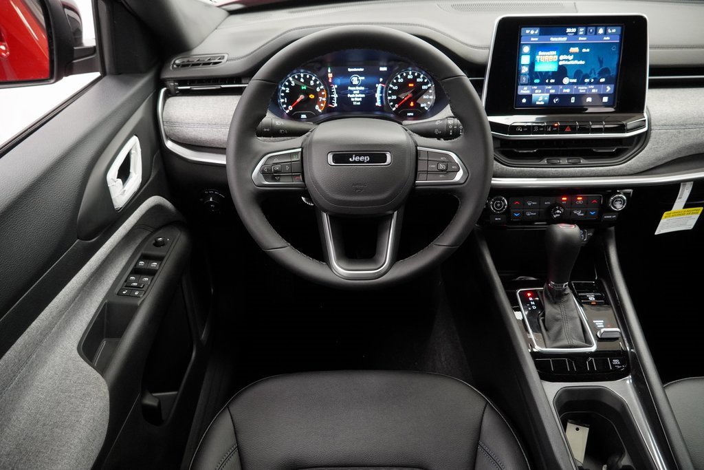 Certified 2025 Jeep Compass Latitude w/ Convenience Group image 21