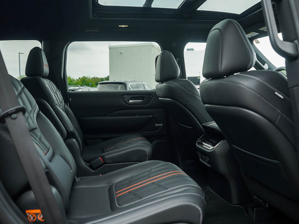 New 2026 Nissan Armada PRO-4X AWD/4WD image 13