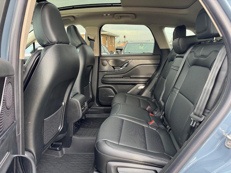 Certified 2025 Lincoln Corsair AWD w/ Equipment Group 101A image 10