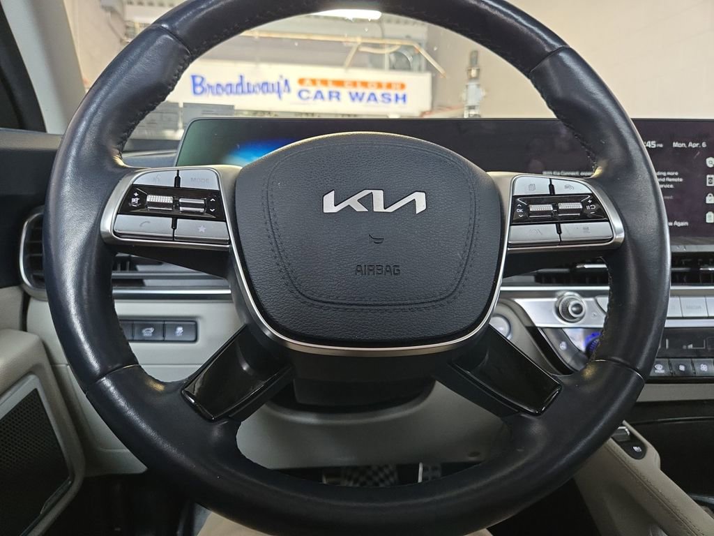Used 2023 Kia Telluride SX image 19