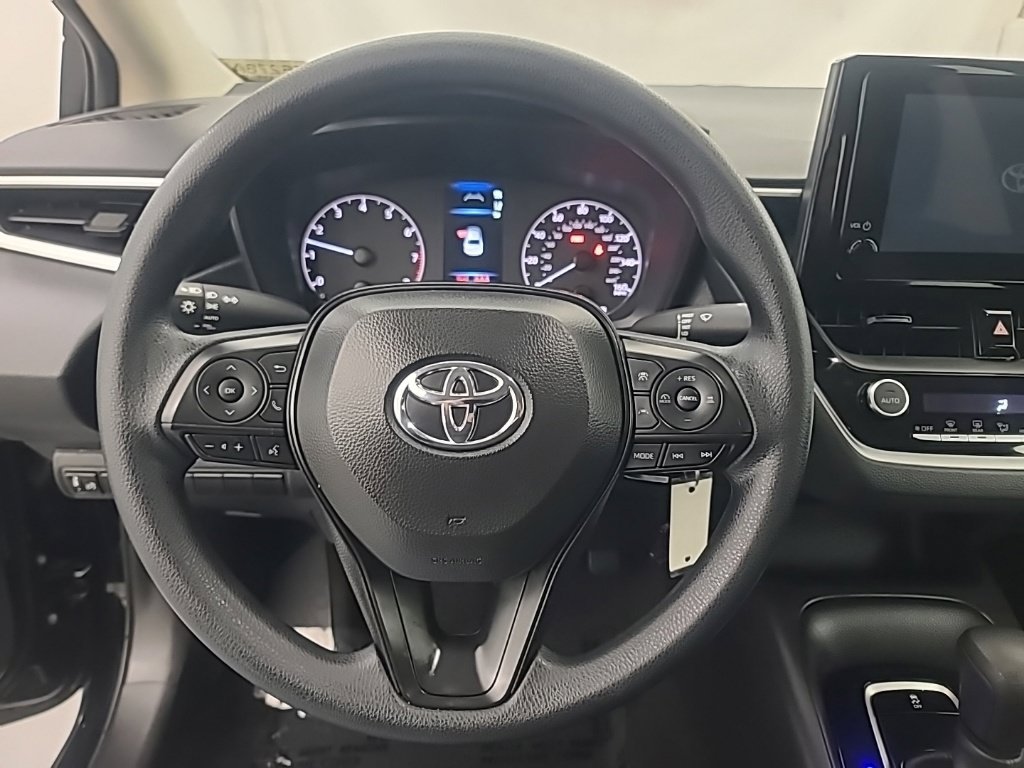 Used 2024 Toyota Corolla LE FWD image 31