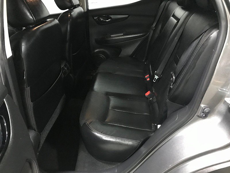 Used 2017 Nissan Rogue Sport SL w/ SL Premium Package AWD/4WD image 16