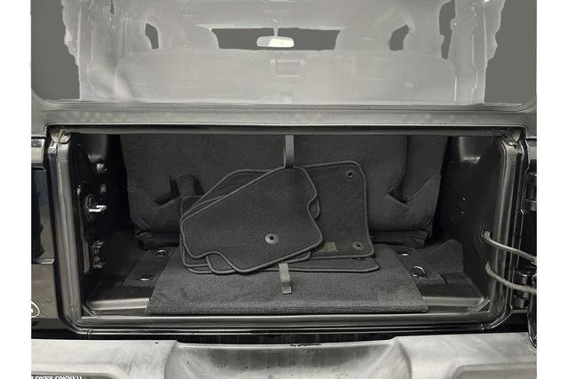 Used 2021 Jeep Wrangler Sport image 12