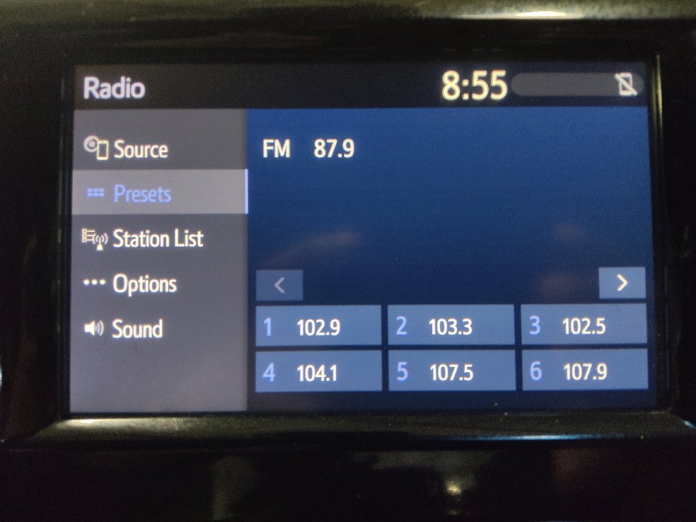 Used 2018 Toyota Camry LE FWD image 25