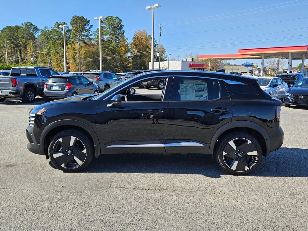 New 2026 Nissan Kicks SR image 2