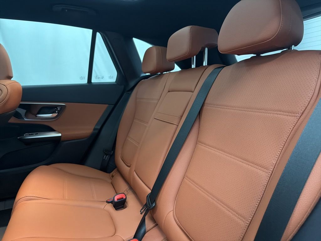 New 2026 Mercedes-Benz GLC 300 image 19